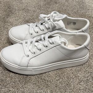 Toms Women's White Sneakers